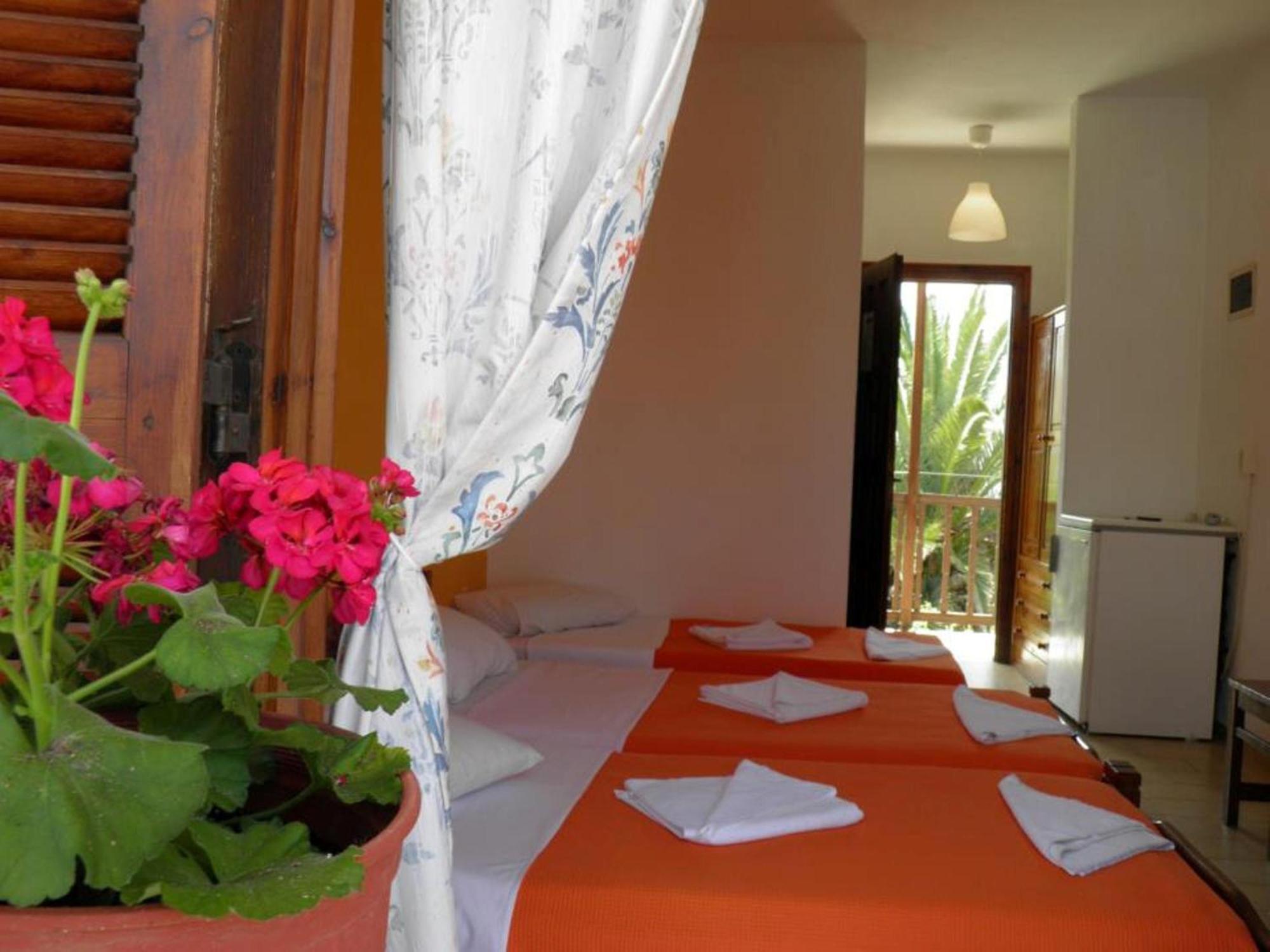 Eleni'S House Skiathos ภายนอก รูปภาพ